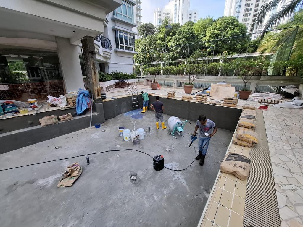 Licensed swimming pool contractor project coordination